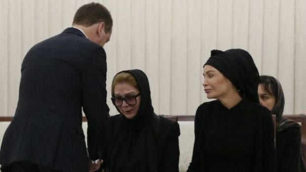 medvedev-consoles-karimov-widow-and-younger-daughter